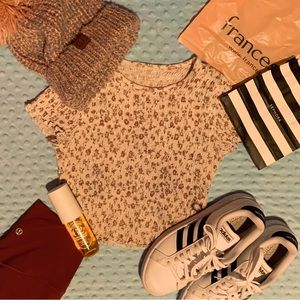 Cute skin tight, crop top, trendy for teenagers size 0
